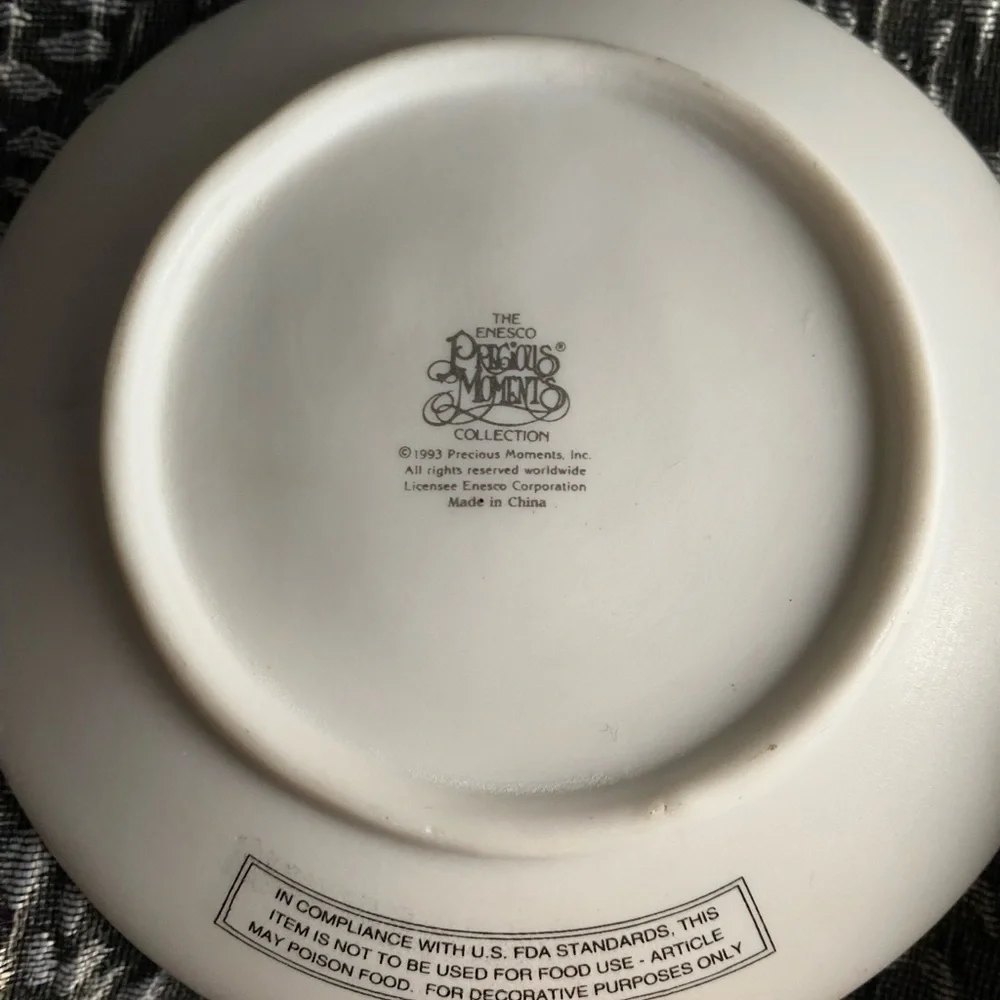 Precious Moments Decorative Plate with Prayer Design - Picture 2 of 2